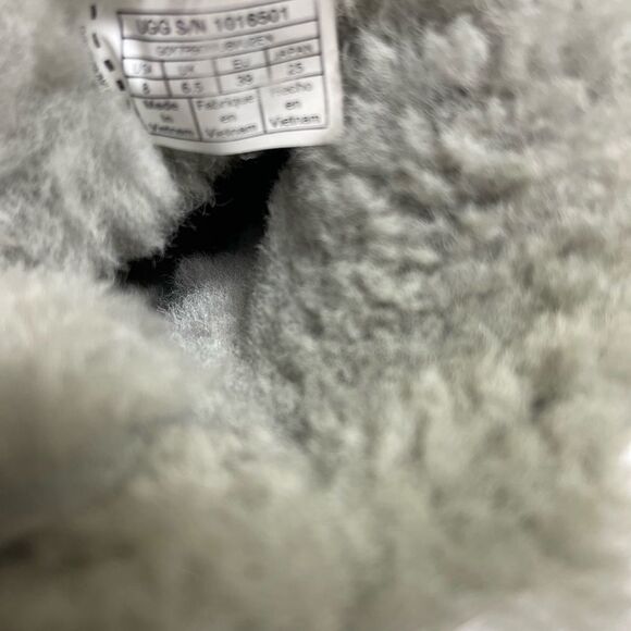 Ugg Baley short boots leather gray suede short boots with sheep skin lin… - Picture 12 of 12